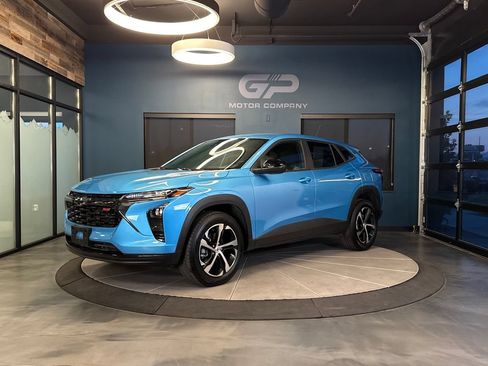 Used 2025 Chevrolet Trax RS FWD image 7