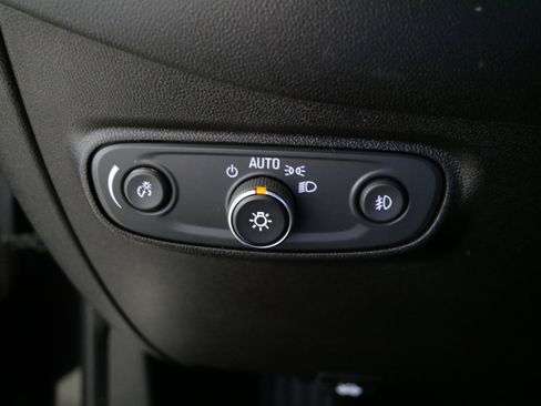 Used 2020 Chevrolet Equinox LT image 26