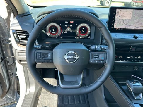 New 2026 Nissan Rogue Platinum AWD/4WD image 21