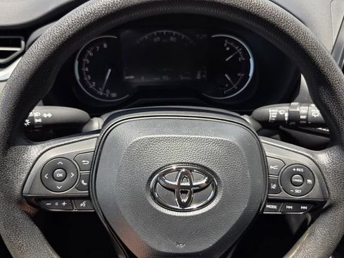 Used 2023 Toyota RAV4 XLE FWD image 20