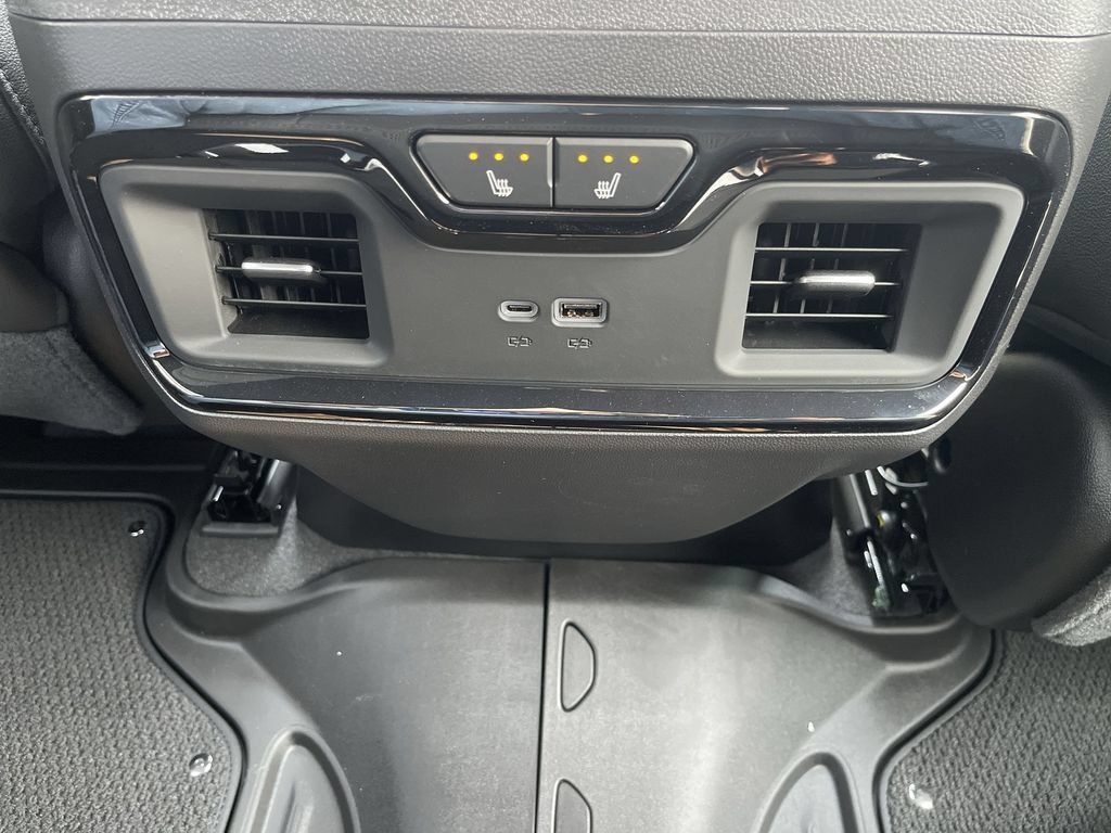 New 2026 GMC Sierra 1500 AT4 w/ AT4 Premium Package AWD/4WD image 22