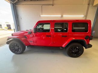 Certified 2025 Jeep Wrangler Unlimited Sahara AWD/4WD video 1
