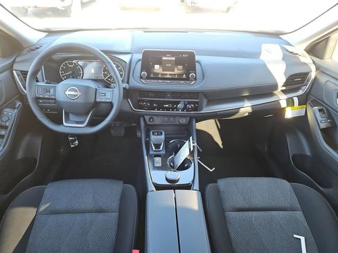 New 2026 Nissan Rogue SV w/ Cold Weather Package AWD/4WD image 19