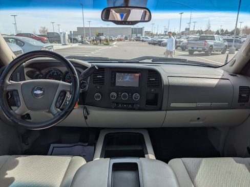 Used 2013 Chevrolet Silverado 1500 LT image 26