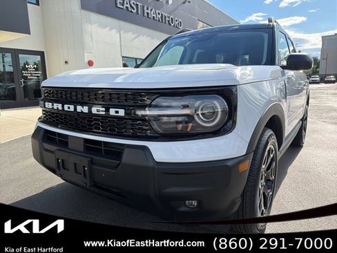 Used 2025 Ford Bronco Sport Outer Banks AWD/4WD image 3