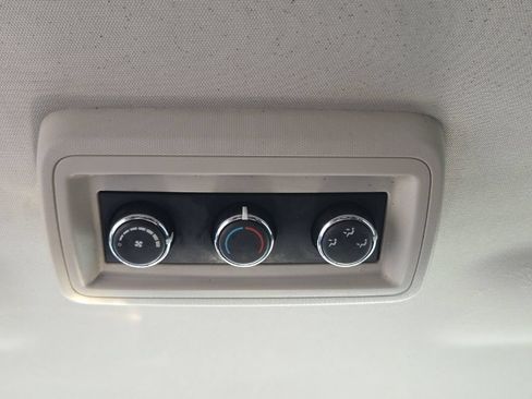 Used 2020 Dodge Journey SE w/ SE Popular Equipment Group FWD image 30