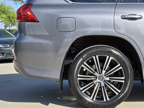 Certified 2020 Lexus LX 570 4WD w/ Luxury Package image 7