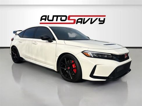 Used 2024 Honda Civic Type R image 1