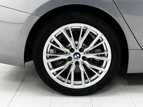 Used 2023 BMW 330i Sedan w/ Driving Assistance Package image 40