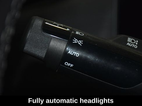 Used 2025 Kia Carnival FWD image 15