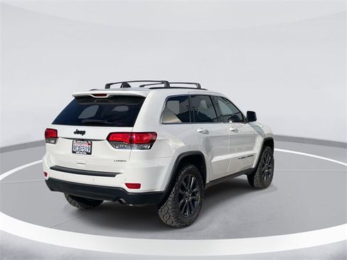 Used 2022 Jeep Grand Cherokee Laredo X image 5
