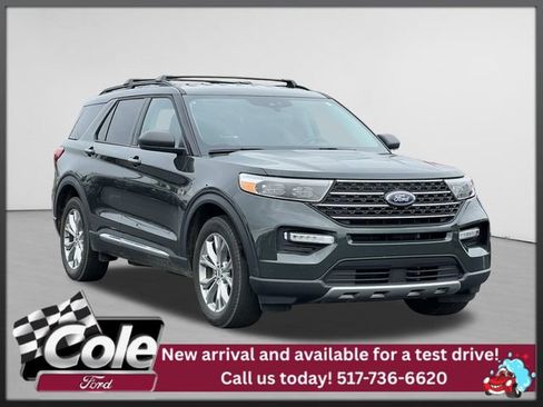 Certified 2024 Ford Explorer XLT w/ Equipment Group 202A AWD/4WD image 1