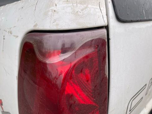 Used 2003 Chevrolet Silverado 2500 LS image 42