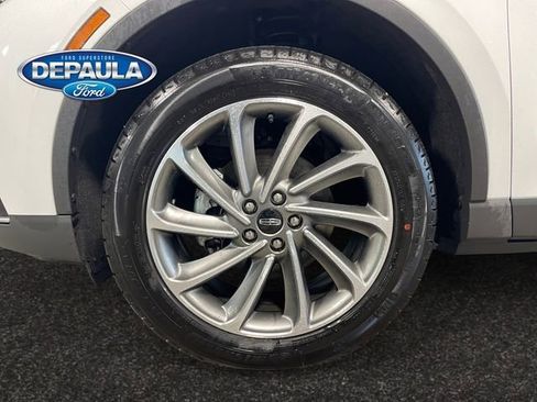 Used 2025 Lincoln Corsair AWD w/ Equipment Group 101A image 18