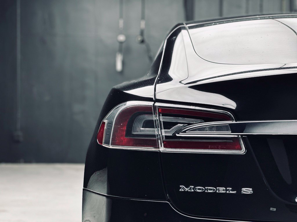 Used 2013 Tesla Model S Performance RWD image 16