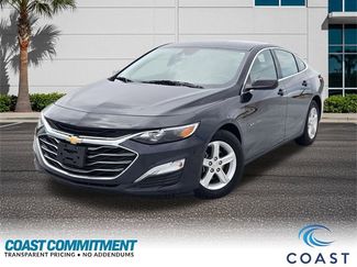 Used 2022 Chevrolet Malibu LS w/ Driver Confidence Package II image 1