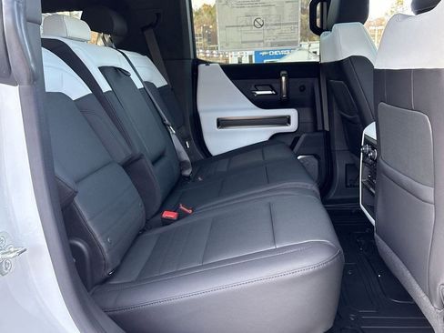 New 2025 GMC Hummer EV 3X image 28