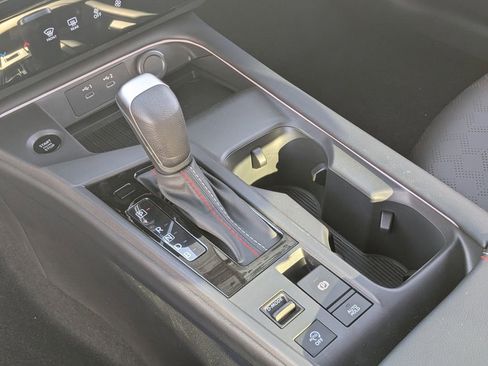 New 2026 Nissan Sentra SR w/ SR Premium Package FWD image 21