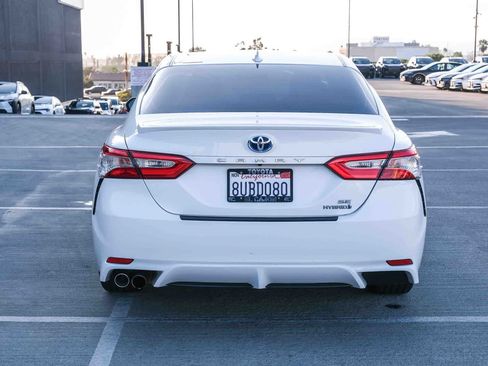 Certified 2020 Toyota Camry SE FWD image 5
