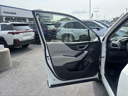 Certified 2023 Subaru Forester AWD/4WD image 24