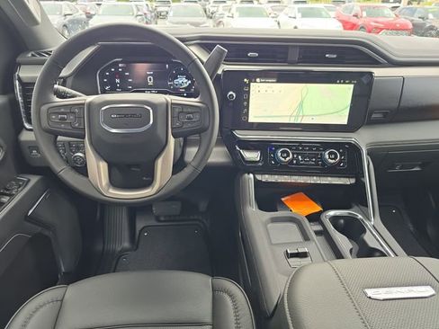 New 2025 GMC Sierra 2500 Denali w/ Denali Reserve Package AWD/4WD image 12