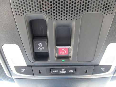 Used 2026 Honda CR-V Sport Touring image 32
