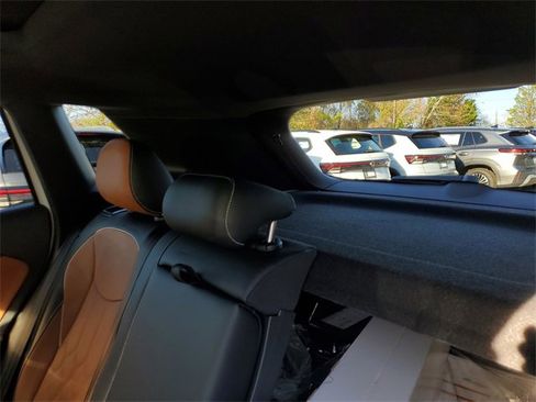 New 2026 Volkswagen Tiguan SEL R-Line image 9