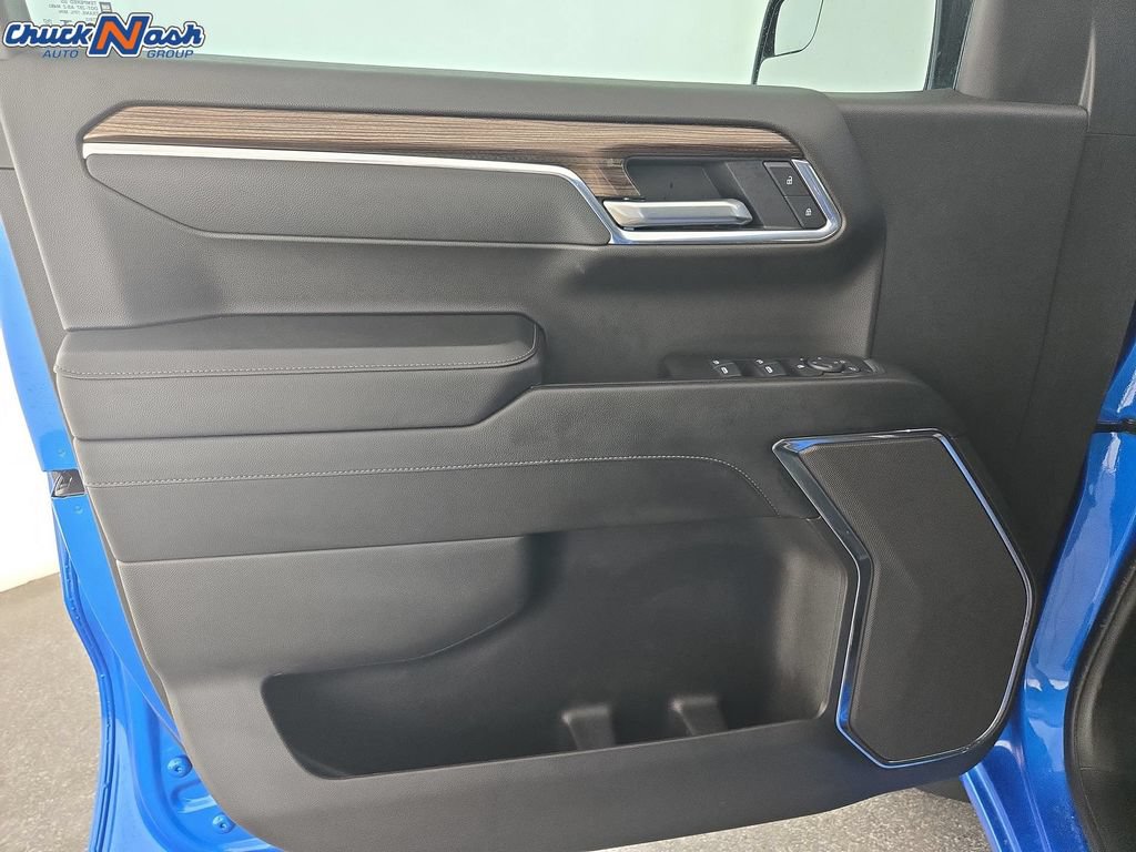 Used 2025 Chevrolet Silverado 1500 RST w/ Protection Package AWD/4WD image 28