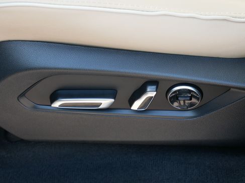 Used 2025 Acura MDX SH-AWD w/ Advance Package image 19