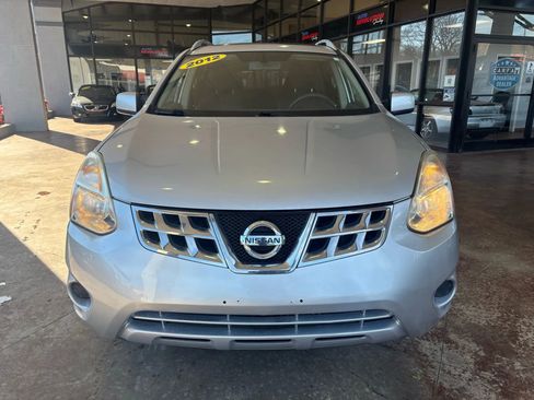 Used 2012 Nissan Rogue SV w/ Premium Pkg image 2