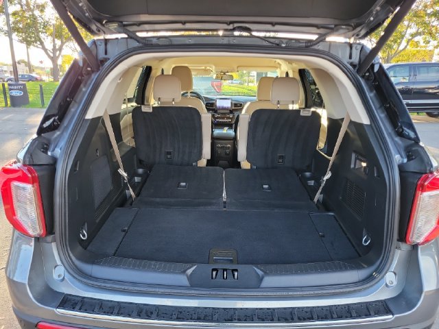 Certified 2023 Ford Explorer Limited w/ Equipment Group 301A AWD/4WD image 32