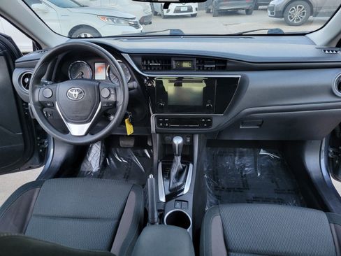 Used 2019 Toyota Corolla LE FWD image 26