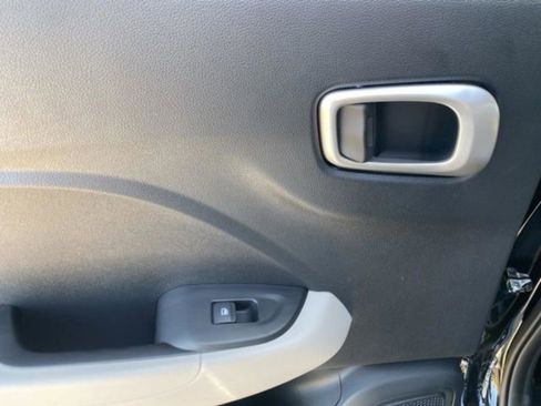 New 2026 Hyundai Venue SEL FWD image 28