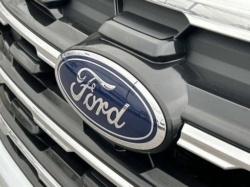 New 2026 Ford Explorer Active w/ Active Comfort Package image 10