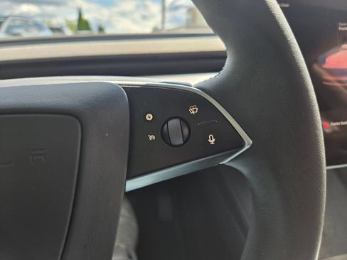 Used 2025 Tesla Model 3 Long Range RWD image 34
