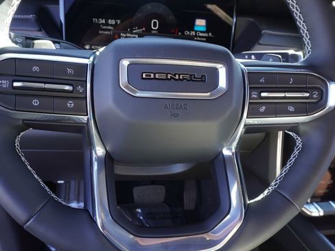 New 2026 GMC Acadia Denali w/ Super Cruise Package image 18