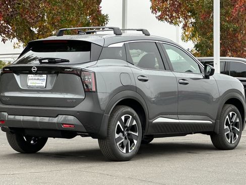 New 2026 Nissan Kicks SV image 4