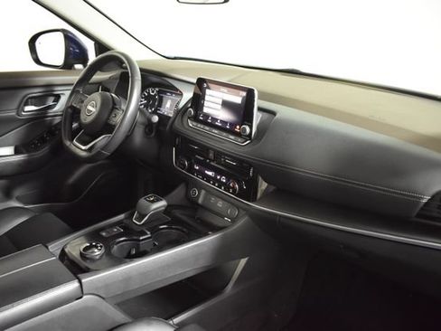 Used 2022 Nissan Rogue SV w/ SV Premium Package AWD/4WD image 34