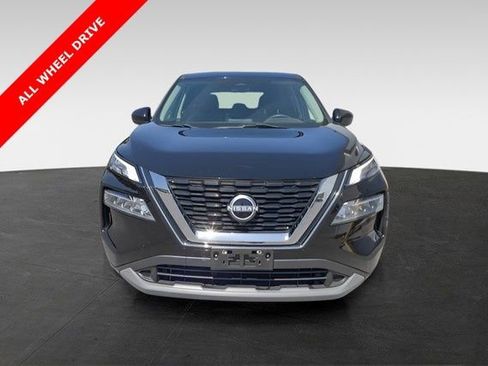 Used 2023 Nissan Rogue SV image 12