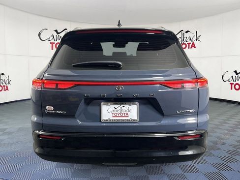 Used 2025 Toyota Crown Signia image 6