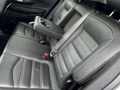 Used 2022 GMC Terrain Denali AWD/4WD image 10