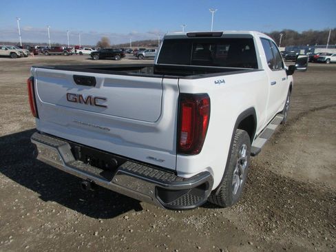 New 2026 GMC Sierra 1500 SLT w/ SLT Premium Plus Package image 4
