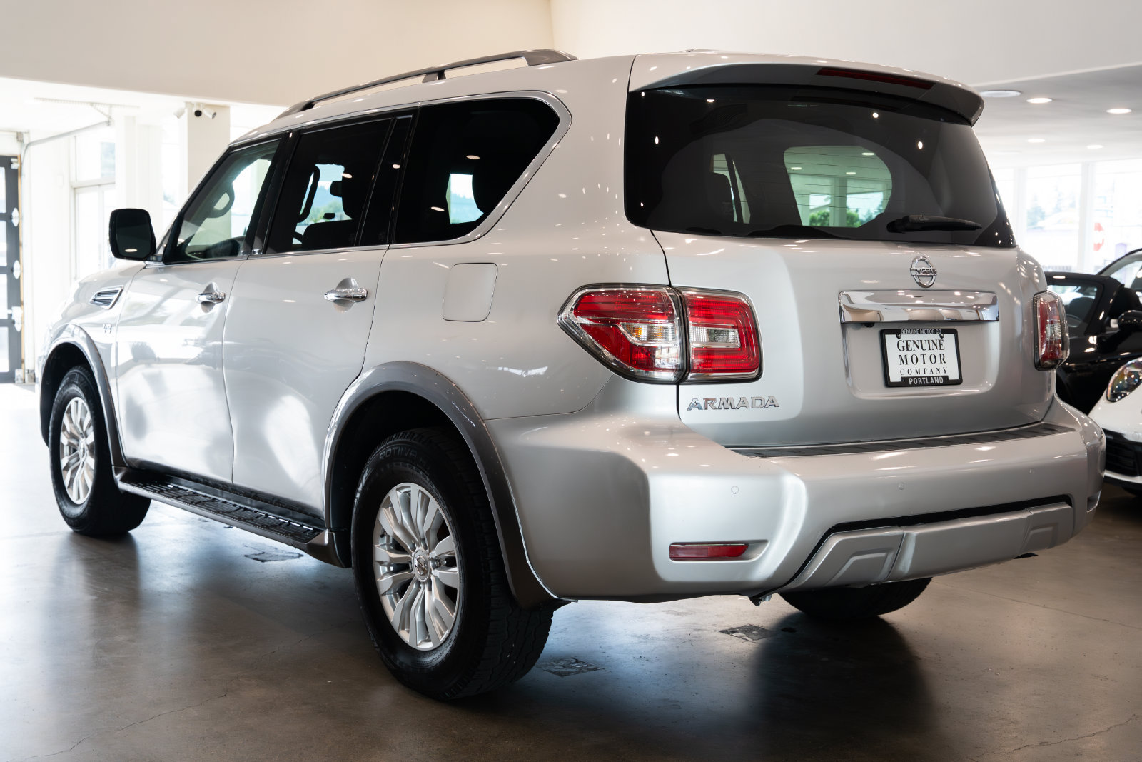 Used 2018 Nissan Armada SV w/ Driver Package RWD image 6
