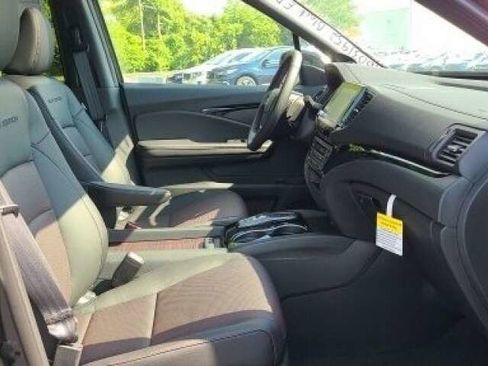 Used 2023 Honda Ridgeline Black Edition image 16