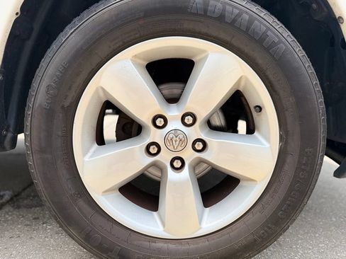 Used 2013 RAM 1500 Express RWD image 12