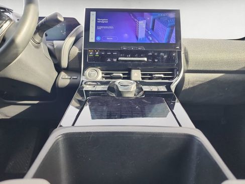 Used 2023 Subaru Solterra AWD image 11