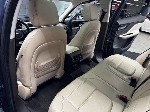 Used 2017 Jaguar F-PACE Prestige image 44