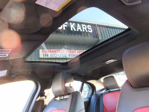 Used 2019 Jaguar XE Landmark Edition image 20