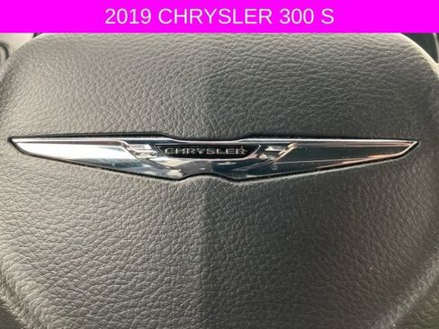 Used 2019 Chrysler 300 S w/ Safetytec Plus Group image 27