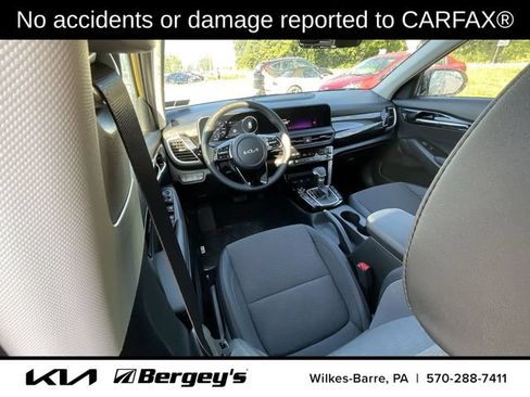 Certified 2024 Kia Seltos S AWD/4WD image 2